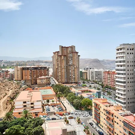 Work & Pet Friendly Urban Flat Close To The Beach Apartamento